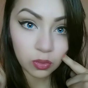 Meet your Posher, Ana